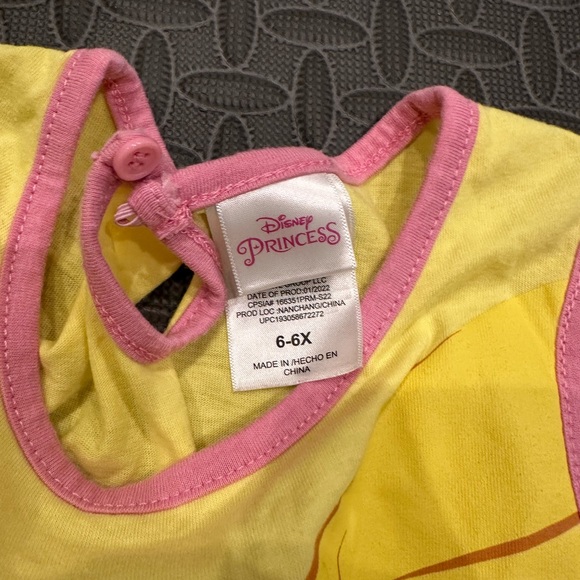 Disney Princess Dress bundle - Encanto and Belle- size 6 - Picture 8 of 10